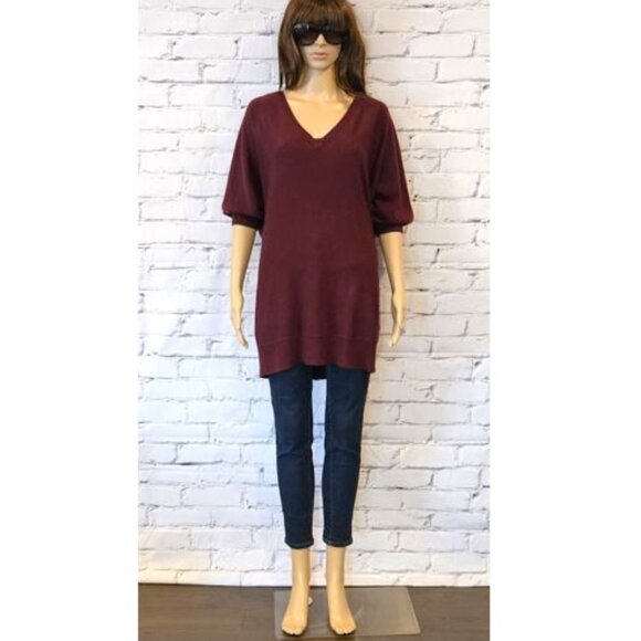 NEW YORK & COMPANY, Burgundy pullover v-neck tunic sweater - Picture 3 of 9